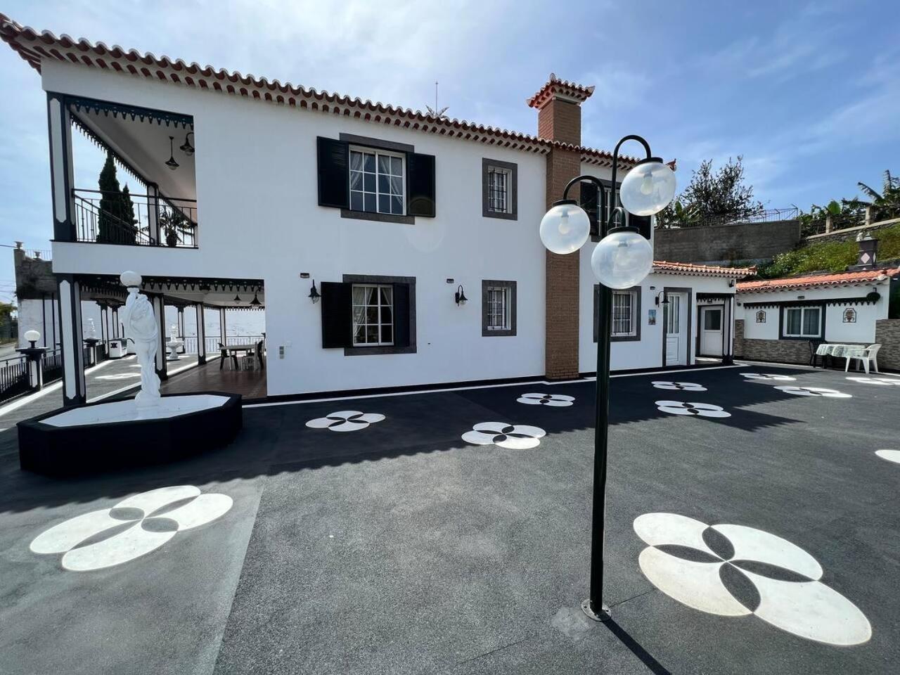 Comfortable 2-Bedroom Apartment For Relaxing Stays Funchal  Ngoại thất bức ảnh